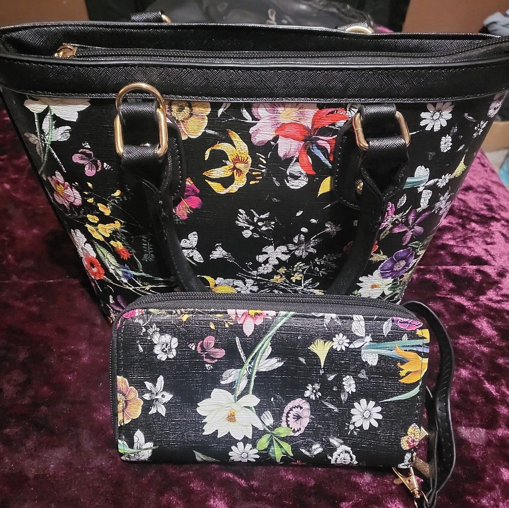 Crossbody with wallet